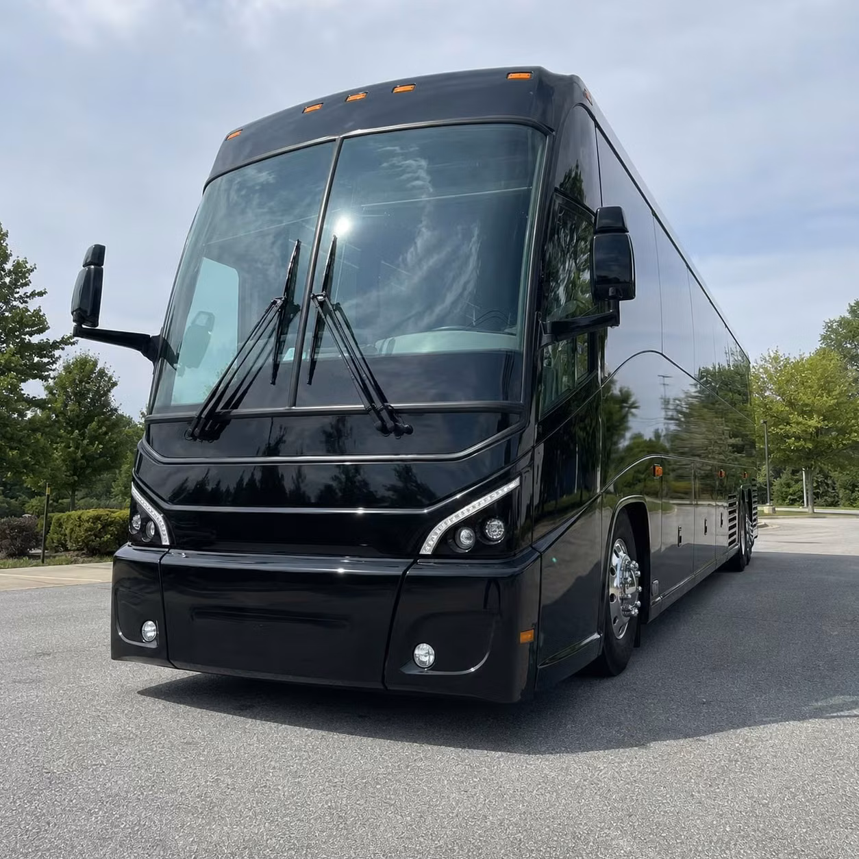 reliable military shuttle service between nas lemoore and the visalia region