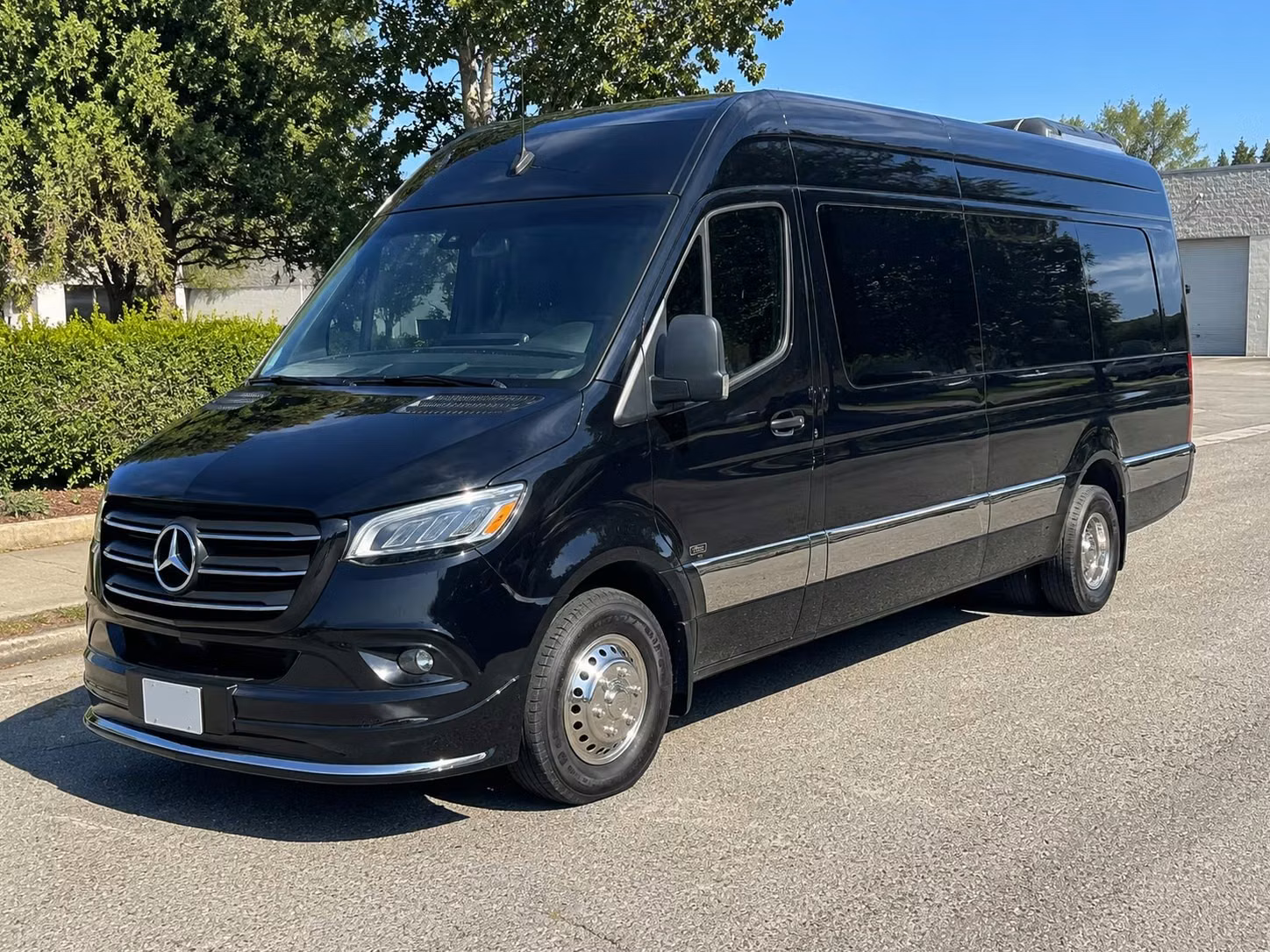 visalia airport shuttle services